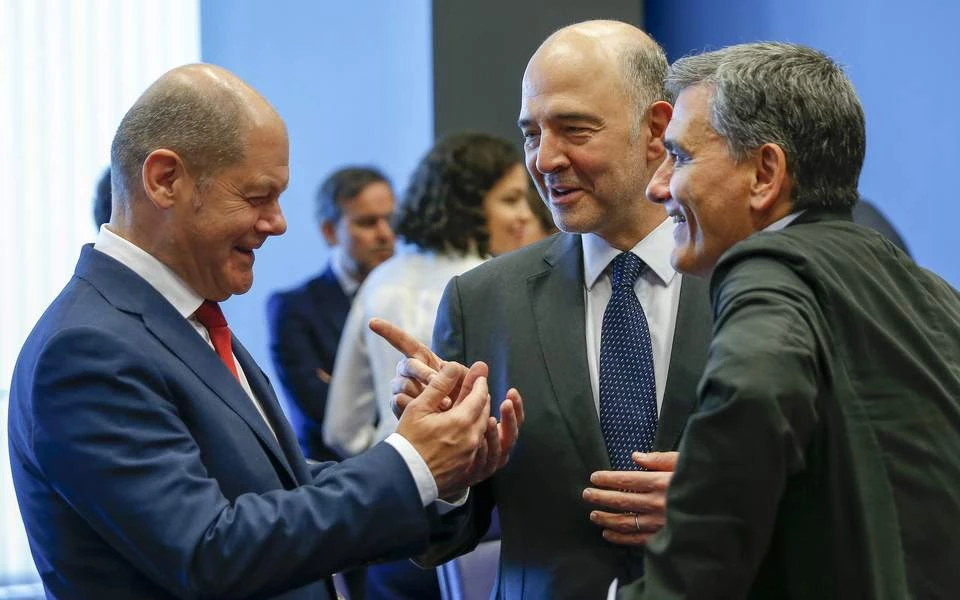 Ο γερμανικός Τύπος για τις αποφάσεις του Eurogroup: Η υπερχρεωμένη χώρα παίρνει και πάλι φρέσκα δισεκατομμύρια!